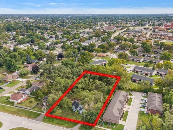 8360 E Thirteen Mile Rd, Warren, MI 48093