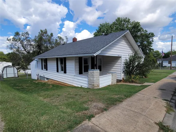 803 W 8th St, Washington, MO 63090