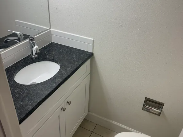 2000 McCall Pl APT 5, Longmont, CO 80501