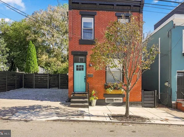3584 Calumet St, Philadelphia, PA 19129