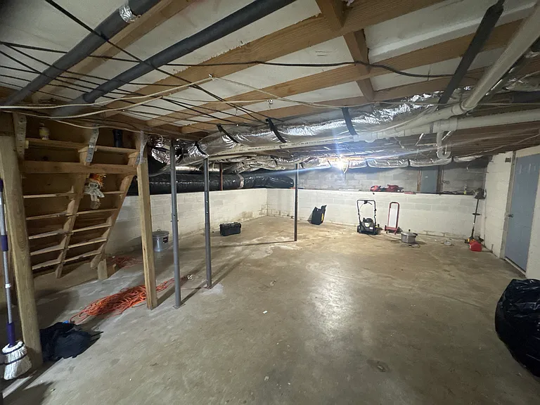 1006 Mitchell St — Photo 19