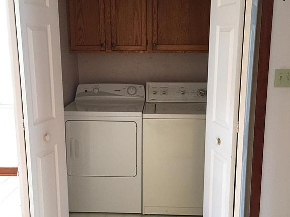 Washer/dryer in kitchen