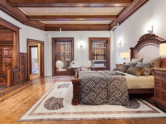 3rd image of 248 W 73rd St APT 1D