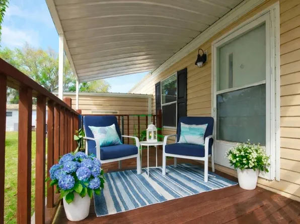 1041 Regas Dr S, Atlantic Beach, FL 32233