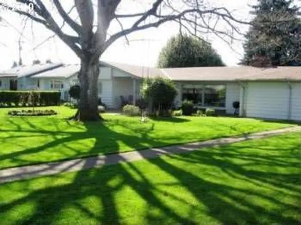 2463 19th St, Springfield, OR 97477