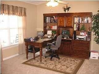 4th image of 115 Willowbend Ln