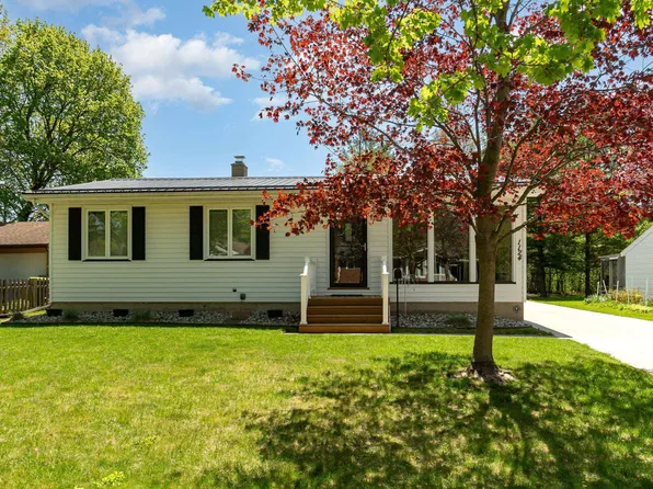 1124 Love St, Midland, MI 48642