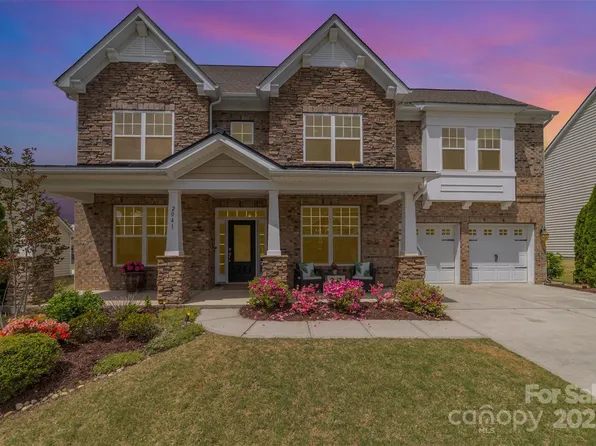 2041 Topaz Plz, Davidson, NC 28036