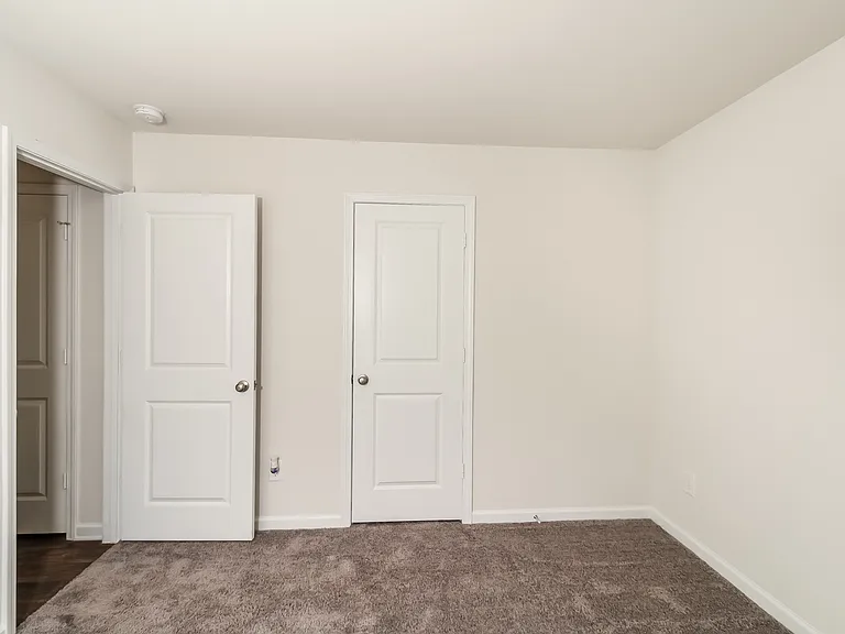 1304 Gardner St — Photo 12