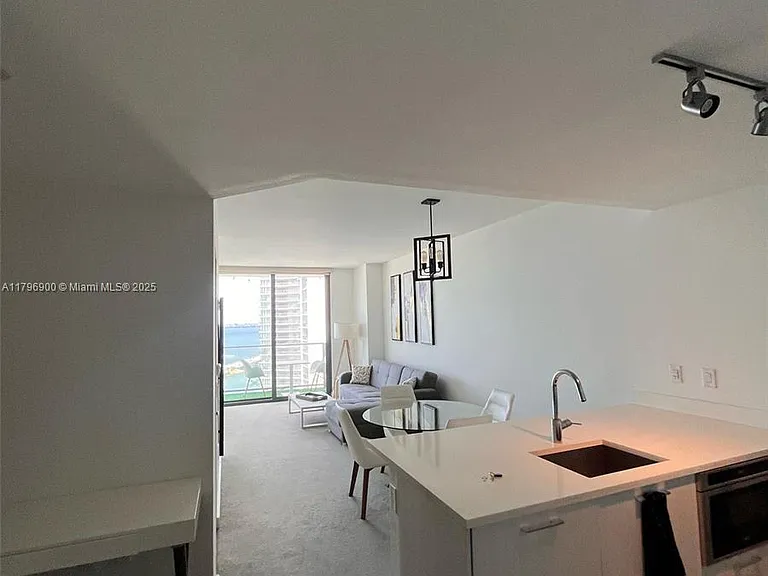 501 NE 31st St #3005 — Photo 2