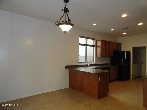 4th image of 1664 W Lacewood Pl
