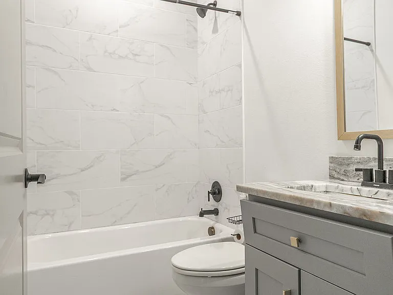 231 N Julia Ave — Photo 8