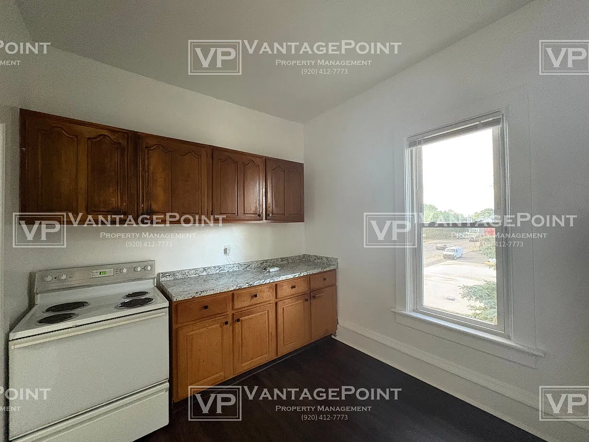 843 Pierce Avenue - 4 — Photo 4