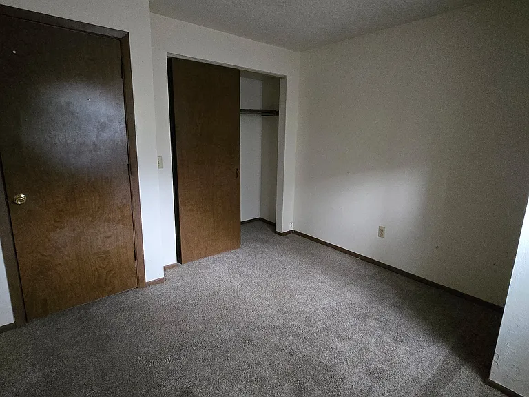 2061 Tremainsville Rd #6 — Photo 9