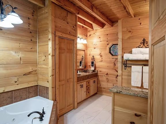 14th image of this home