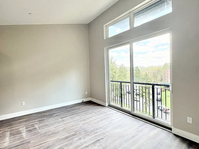 McKnight Flats — Photo 12