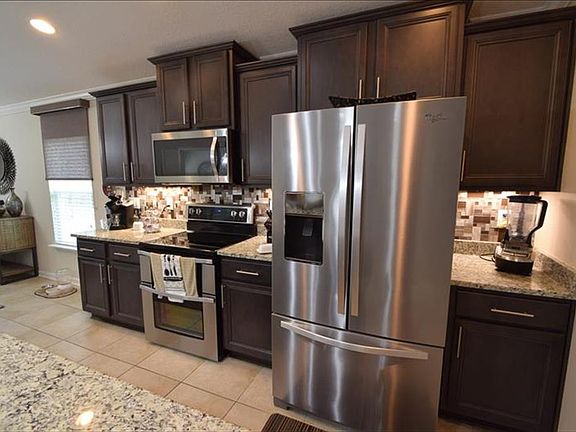 3rd image of 1324 Nochaway Dr