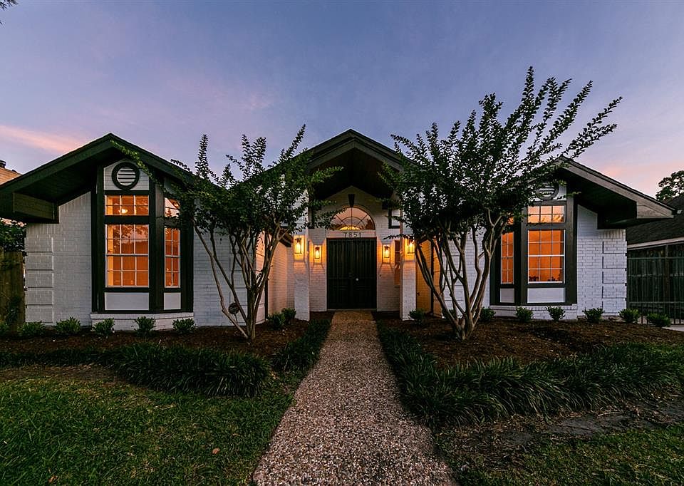 1st image of 7851 Portal Dr