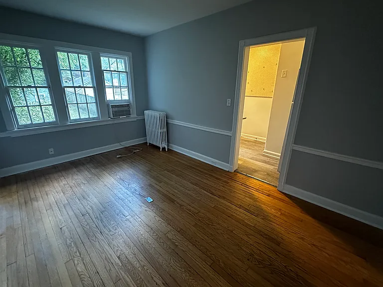 4414 Reservoir Rd NW — Photo 8