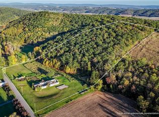 408 Dairy Rd W, Tamaqua, PA 18252