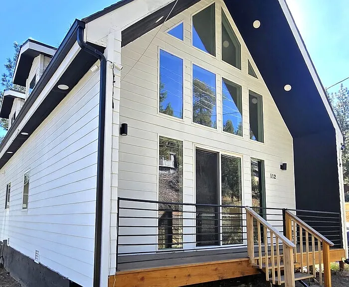 112 Greenspot Blvd — Photo 1