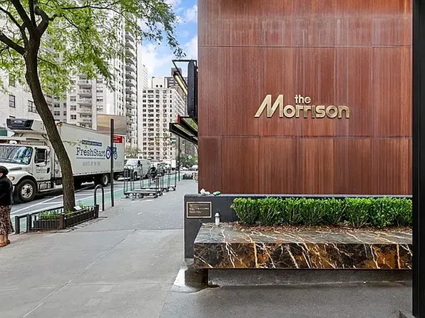 360 East 57th Street image 11 of 16