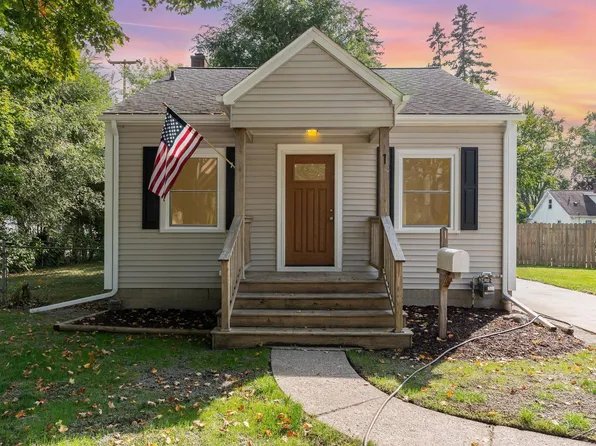 1 Southlawn Ct, Saginaw, MI 48602