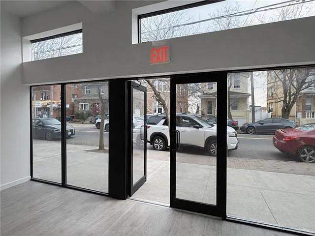179 McClean Ave #1 — Photo 3