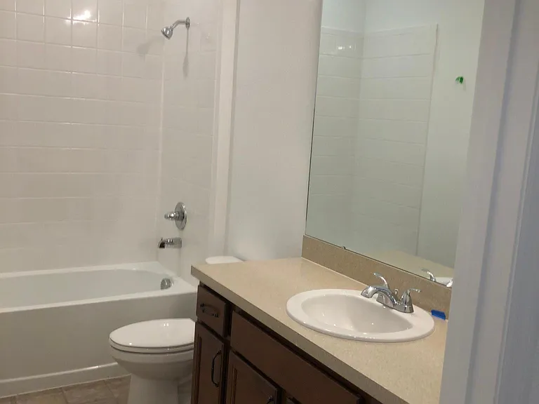 1131 Forest Gate Cir — Photo 5
