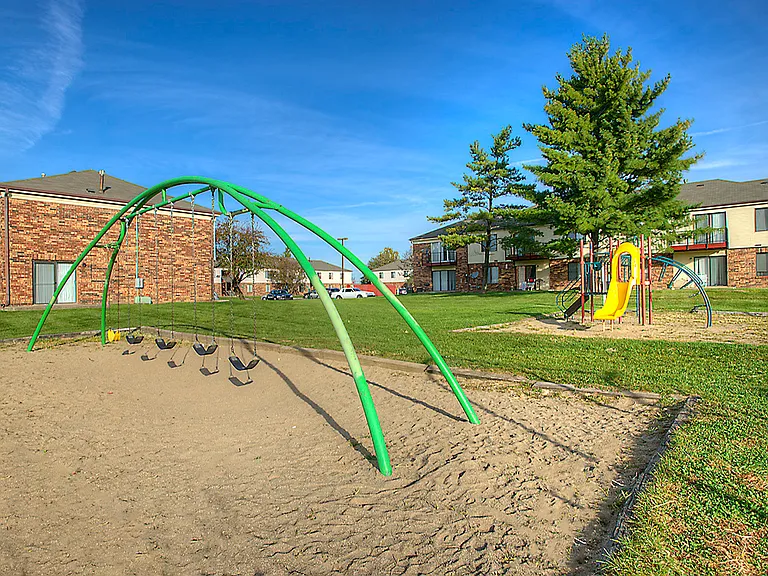 Strawbridge Green — Photo 29