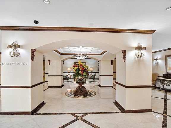 5th image of 18151 NE 31st Ct Unit Penthouse 208-208