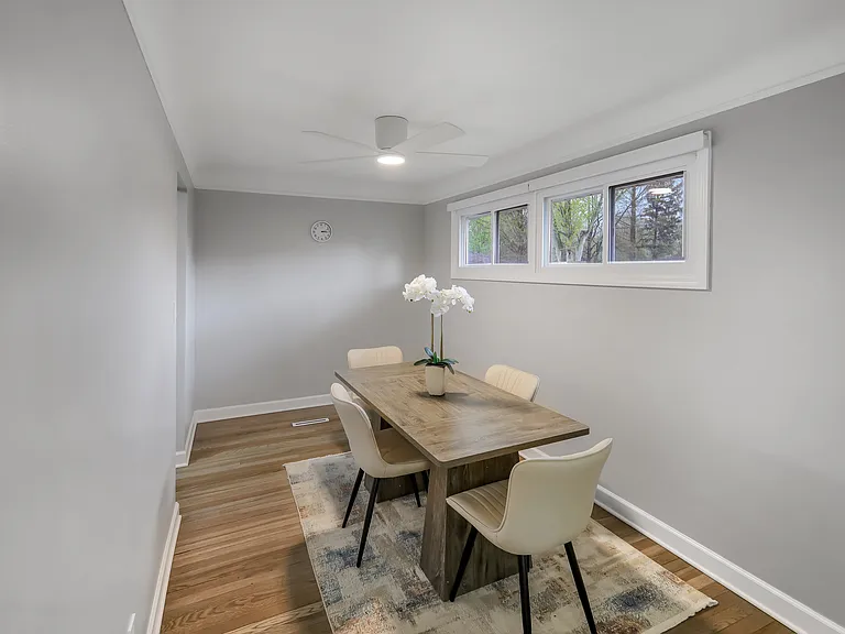 11574 Glamer Dr — Photo 3