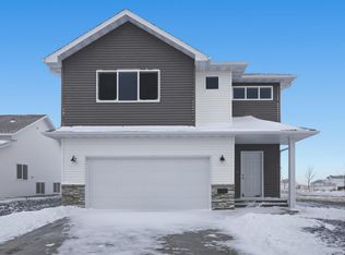 6203 87th Ave S, Horace, ND