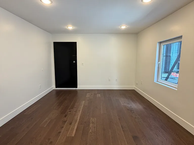 195 Bay St #2A — Photo 7
