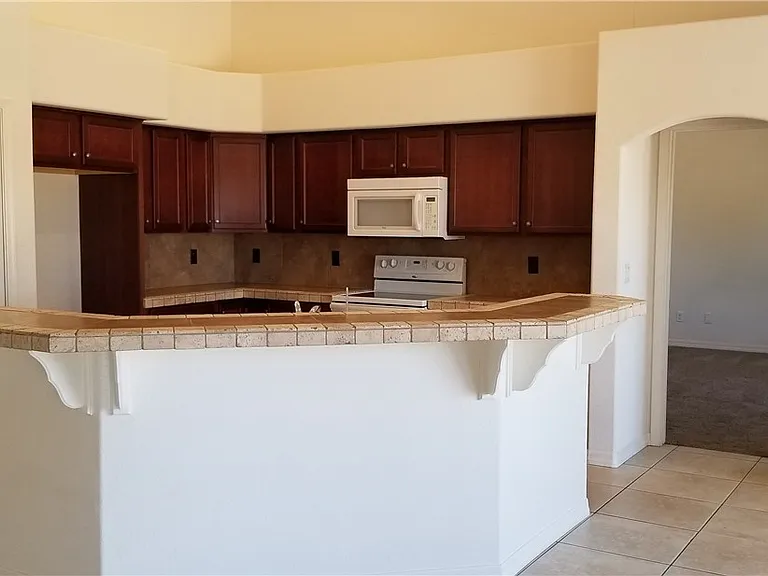 29 Spanish Bay Dr N — Photo 2
