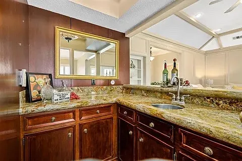 3615 Fairvalley Dr — Photo 16