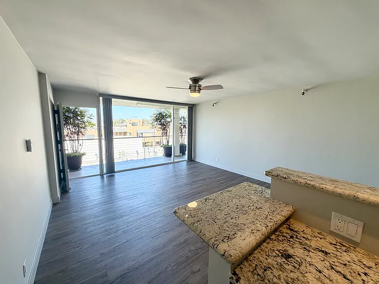 116 Main St #6 — Photo 4