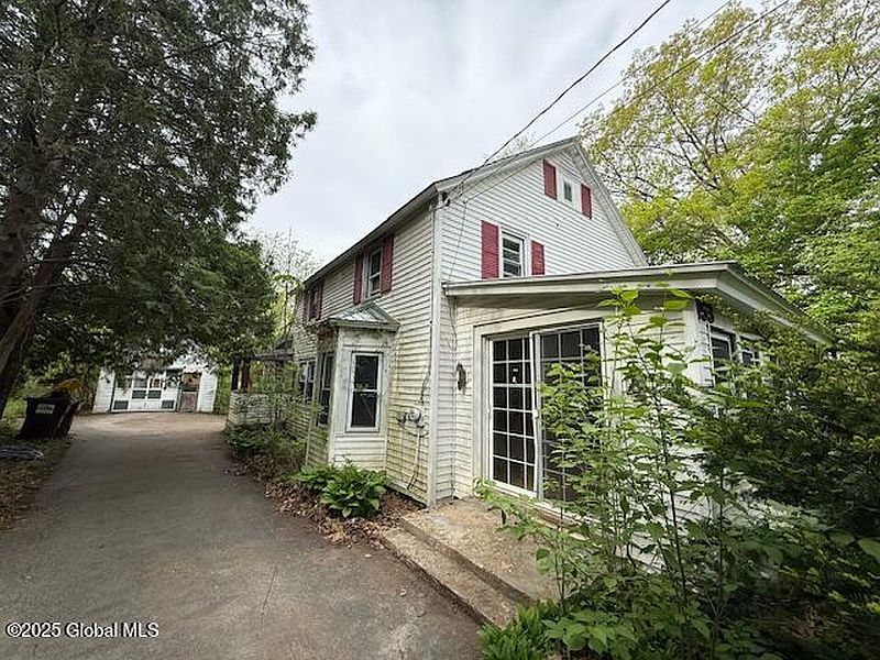 2nd image of 153 River Street
