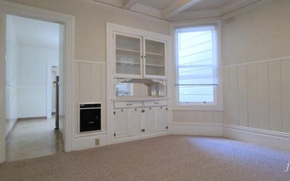 5th image of 1208 Cole St #A