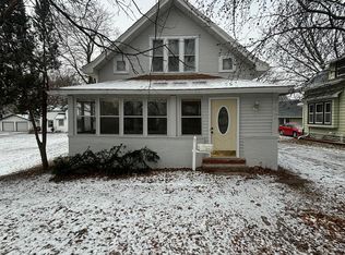 547 7th St NW, Willmar, MN 56201