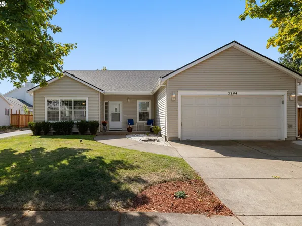 5744 SE Popes Pl, Hillsboro, OR 97123