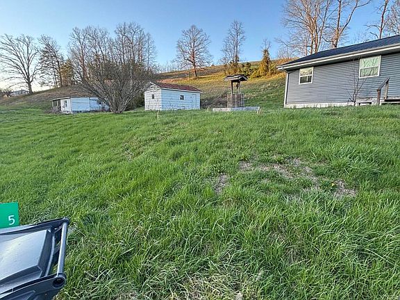 3rd image of 50 W Maytown Rd