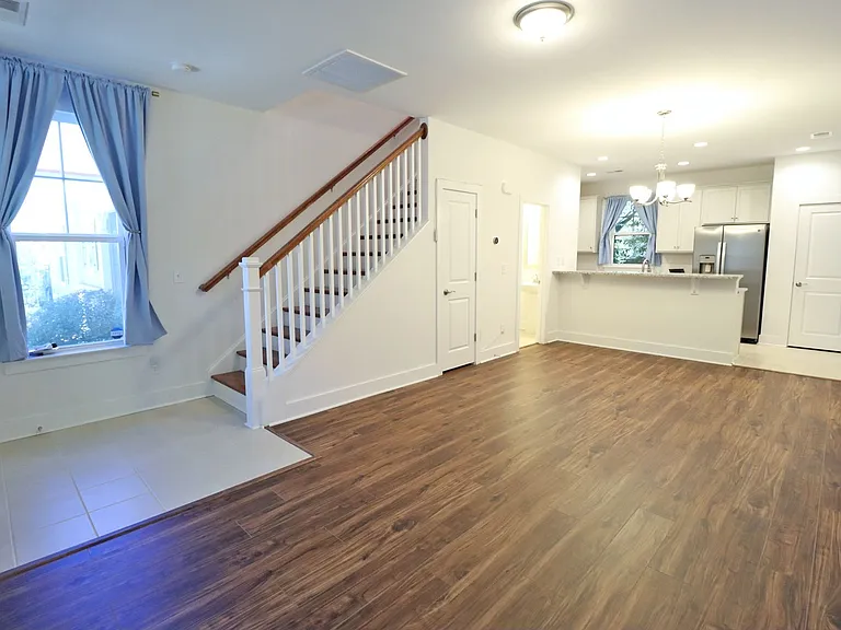 307 Saint Anns Aly — Photo 15