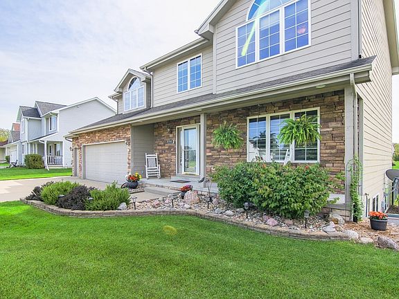 3rd image of 1812 W Cheyenne Ct