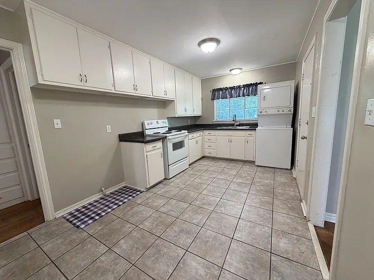 1722 Mattern Dr — Photo 6