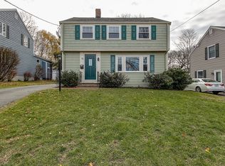 18 Nathaniel Rd, Winchester, MA 01890