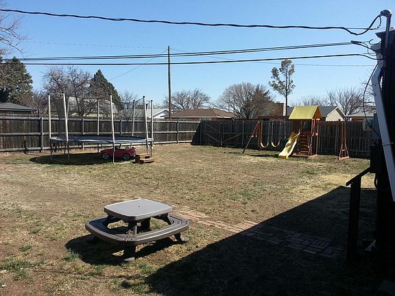 3rd image of 1700 Beech Ln