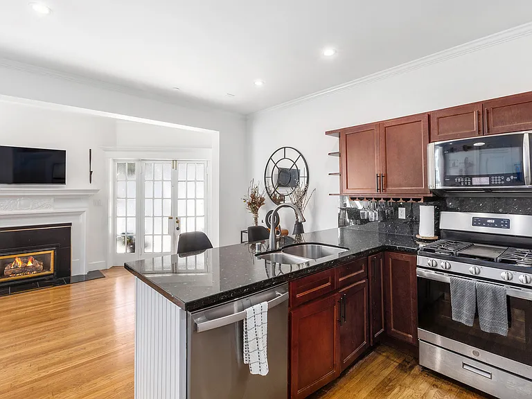 2621 Divisadero St #5 — Photo 11