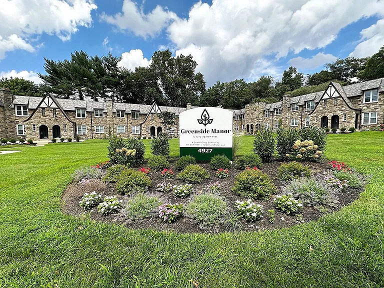 Greenside Manor — Photo 151
