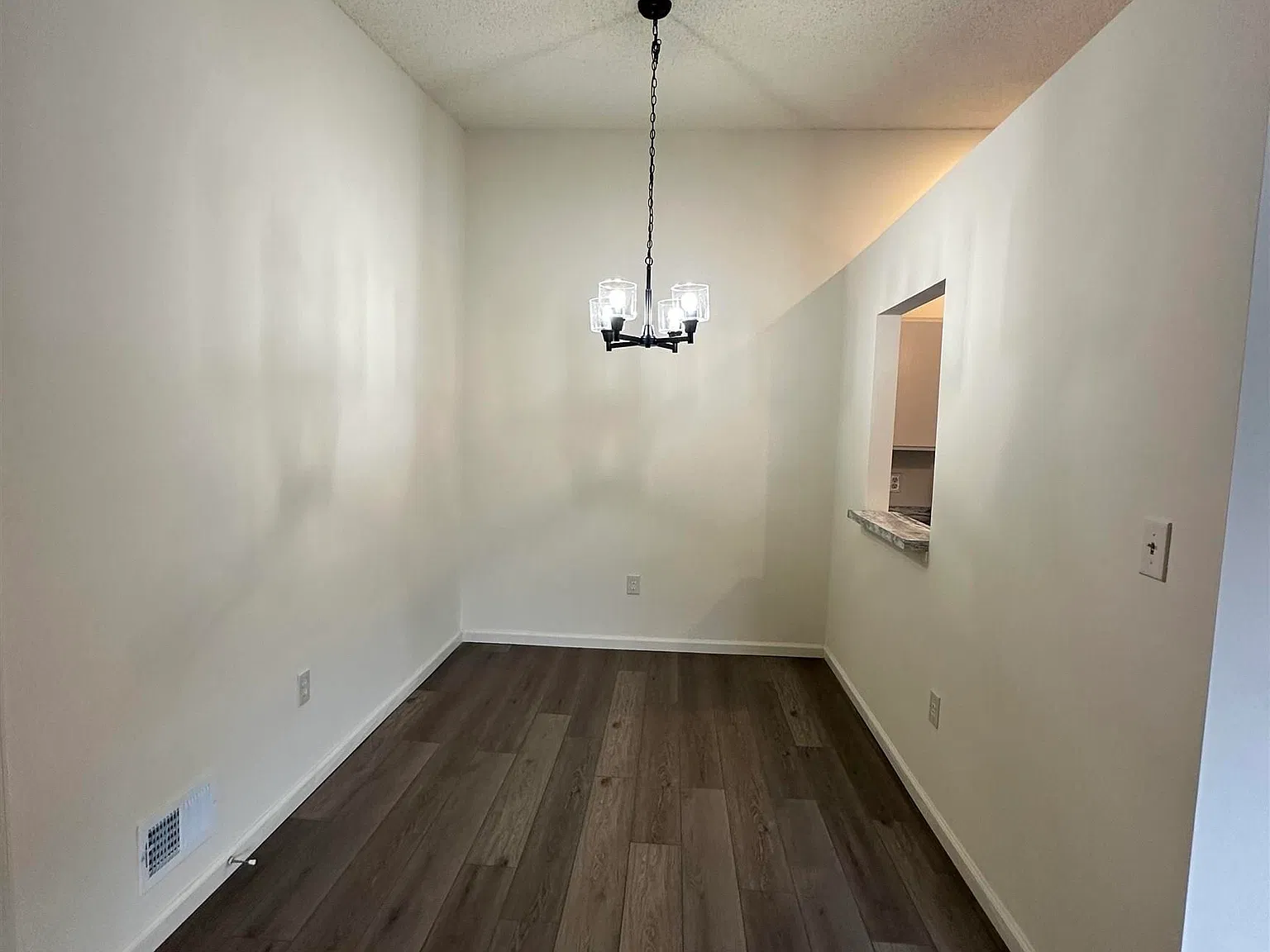 2 bed, 2.0 bath, $1,900 — Photo 4